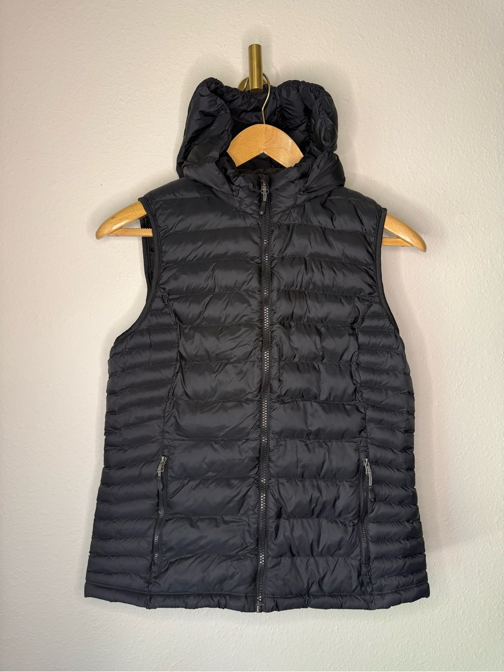 32 Degrees Heat Women’s Black Lightweight Hooded Puffer Vest Size Small